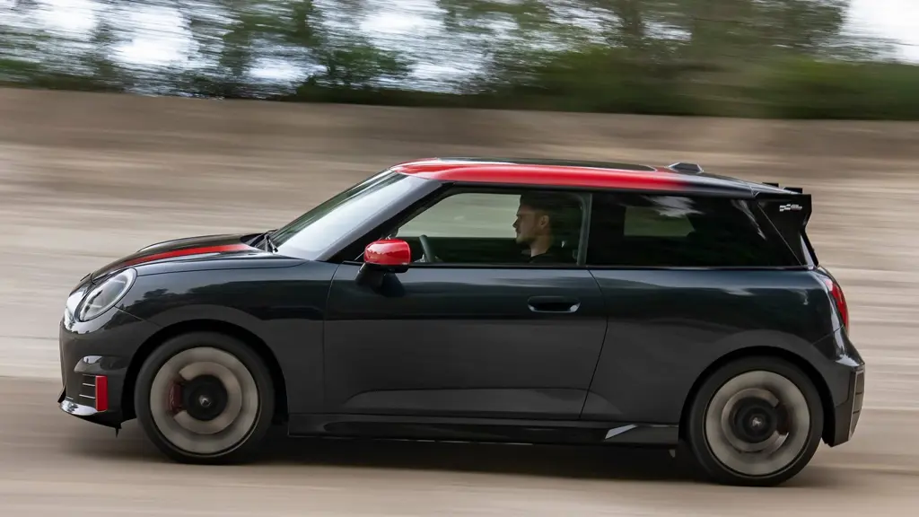 MINI Cooper 190kW John Cooper Works Level 2 54kWh 3dr Auto